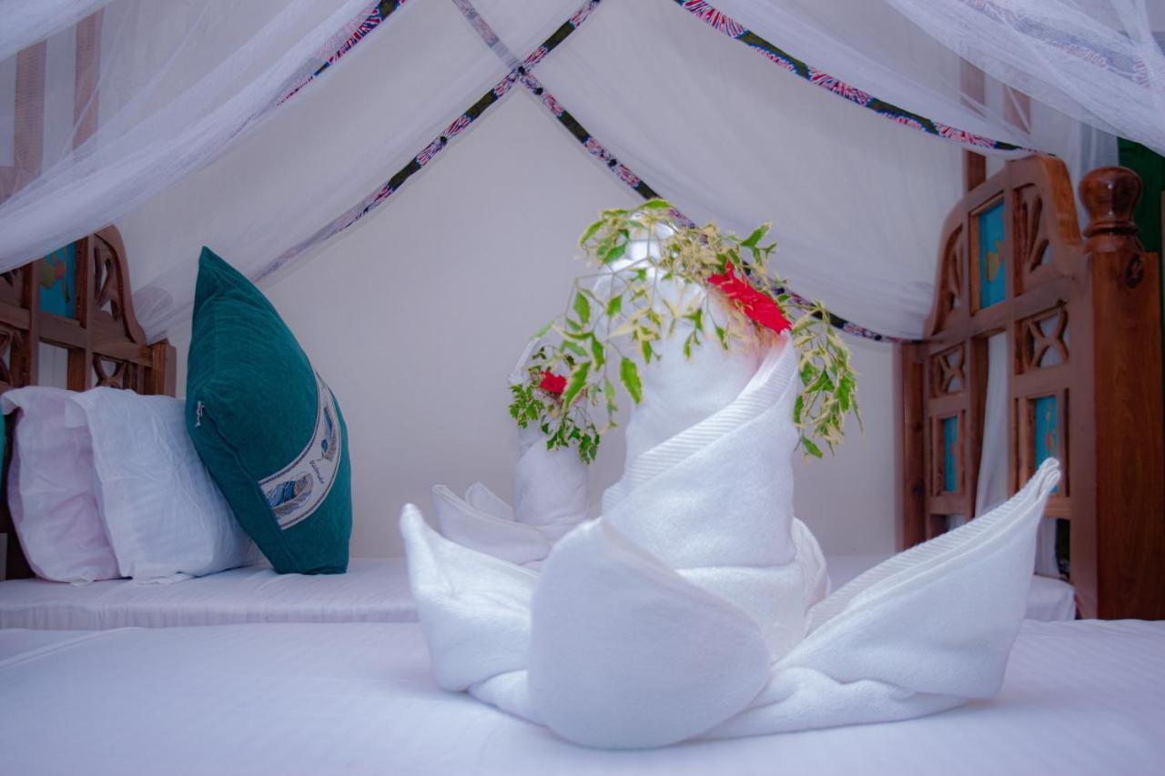 Jabali Bungalows Lodge Paje Bagian luar foto