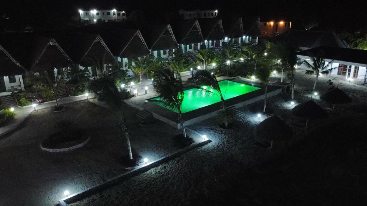 Jabali Bungalows Lodge Paje Bagian luar foto